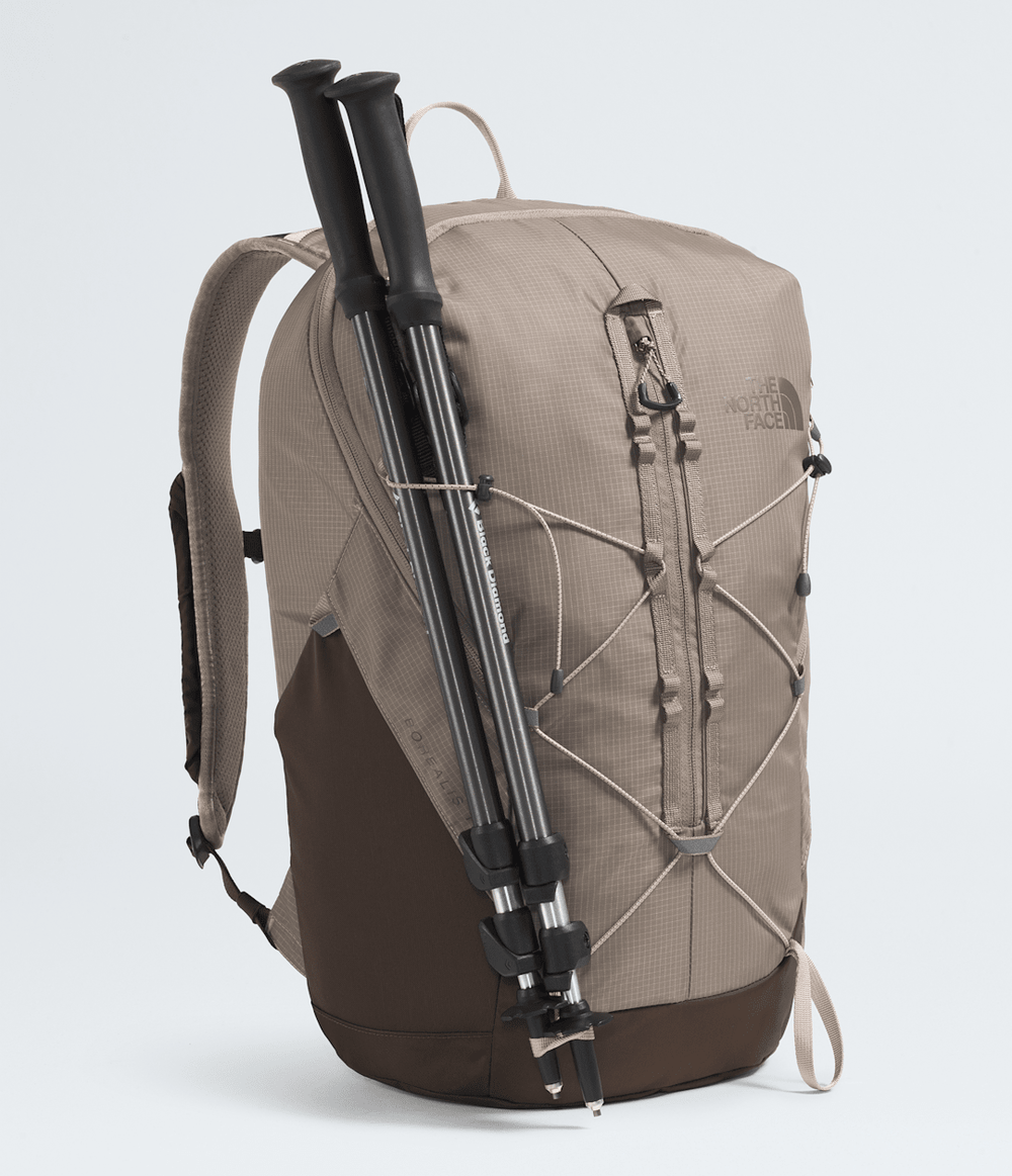 Borealis Trail Backpack / The North Face