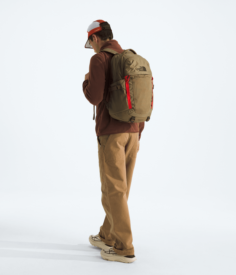 Recon Backpack / The North Face
