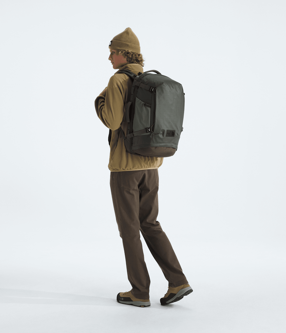 Base Camp Voyager Pro Travel Pack / The North Face