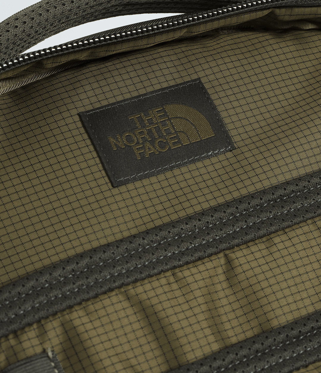 Base Camp Voyager Pro Travel Pack / The North Face